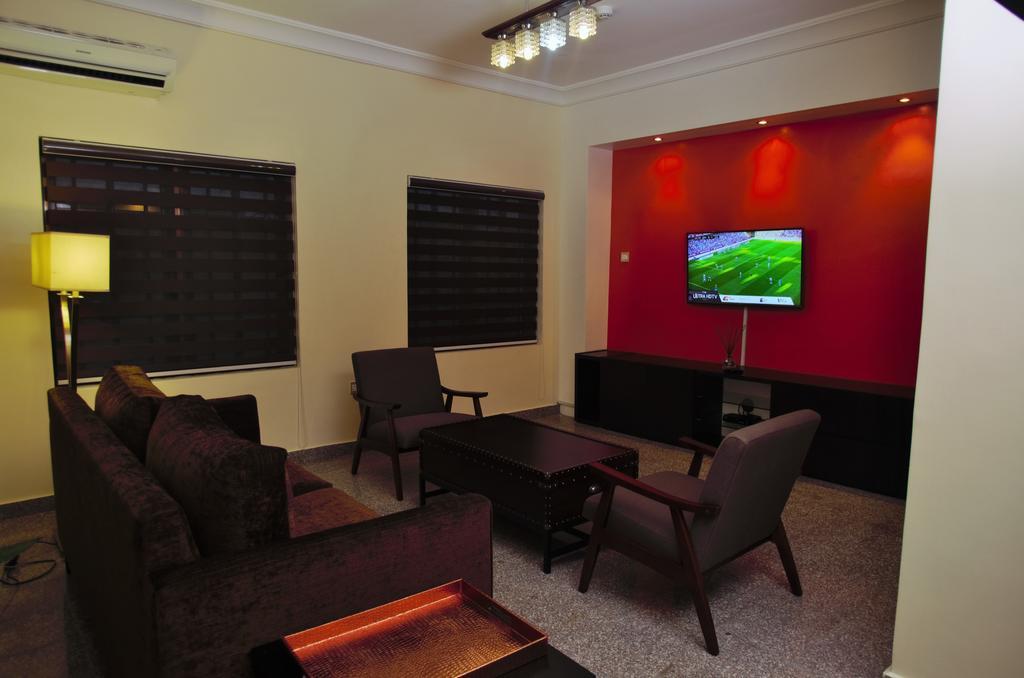 Gemini Place Apartments Лагос Номер фото